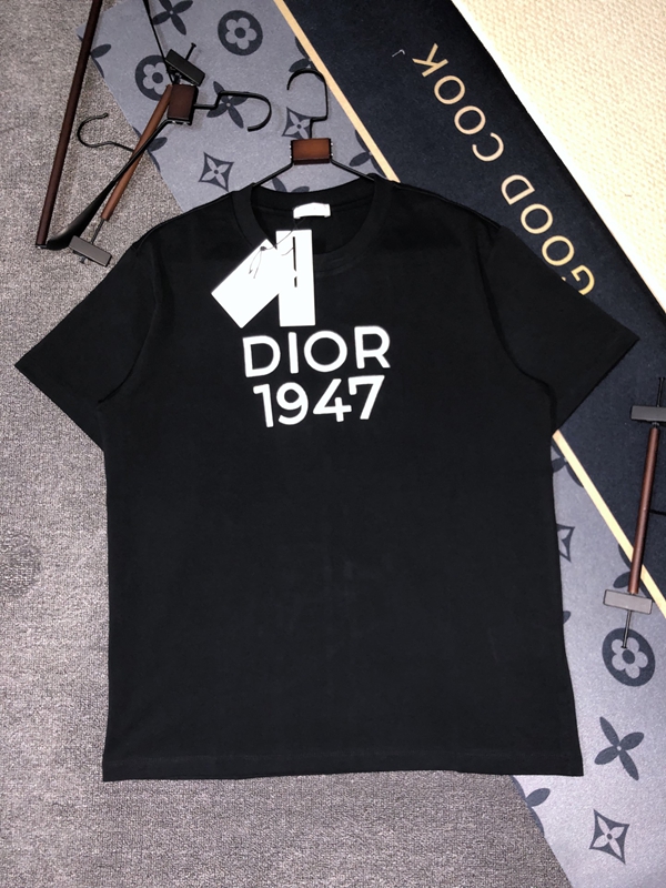 ブランドTシャツ正面デザイン